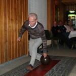 Auch Hasi geht die Sache elegant an