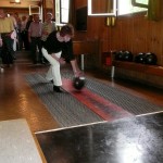 Marianne wird von Klaus genau beobachtet